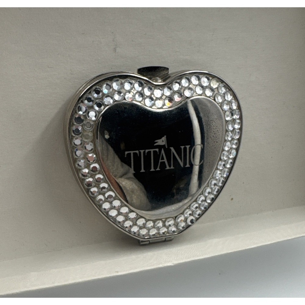 Titanic Silvertone Heart Shaped Mirror Purse Small‎ Trinket